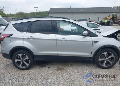 2017 Ford Escape Se z USA, uszkodzony, nr VIN 1FMCU0GD7HUC94202